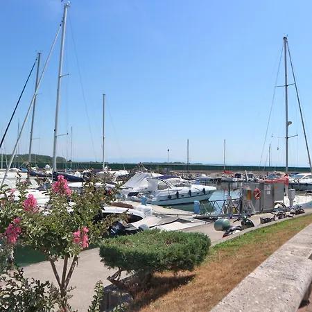 Apartament Salisburgo *